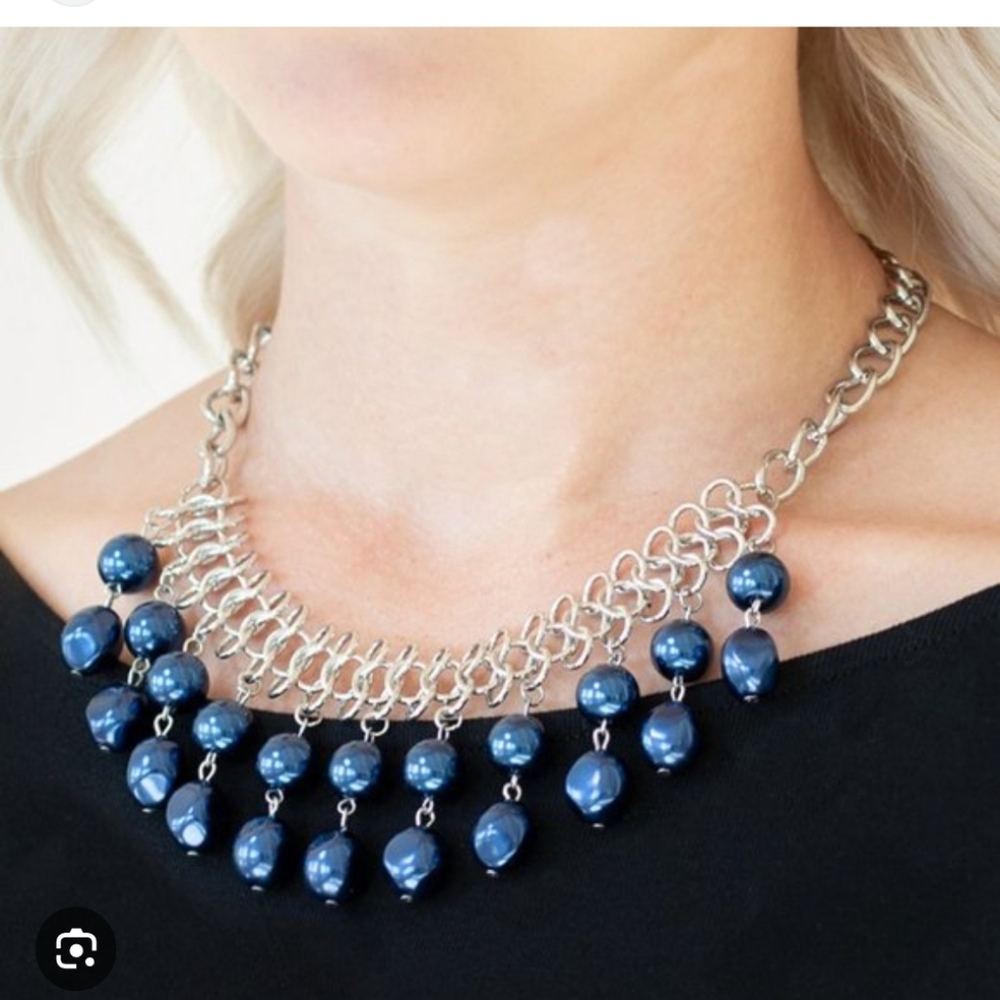 New With Tags Elegant Silver and Blue Beaded Necklace Paparazzi